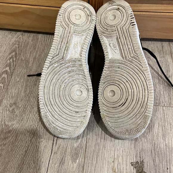 Nike Black leather Air Force one with gold stars size 8 - Picture 7 of 7